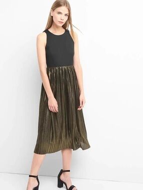 NWT GAP Black & Metallic Gold Pleated Midi Dress, Sz 16